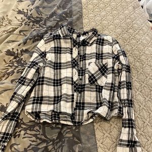 This is a cropped flannel